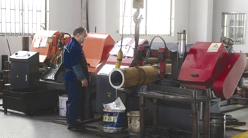 冶金設備液壓油缸的使用注意事項